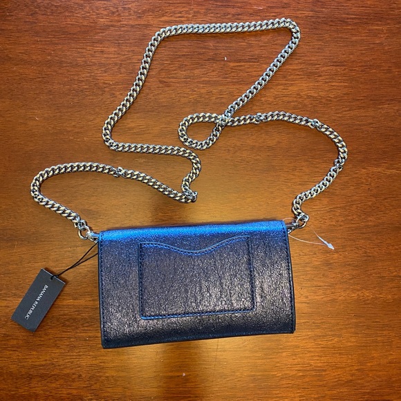 NWT Banana Republic crossbody phone wallet —$35 - Picture 7 of 11